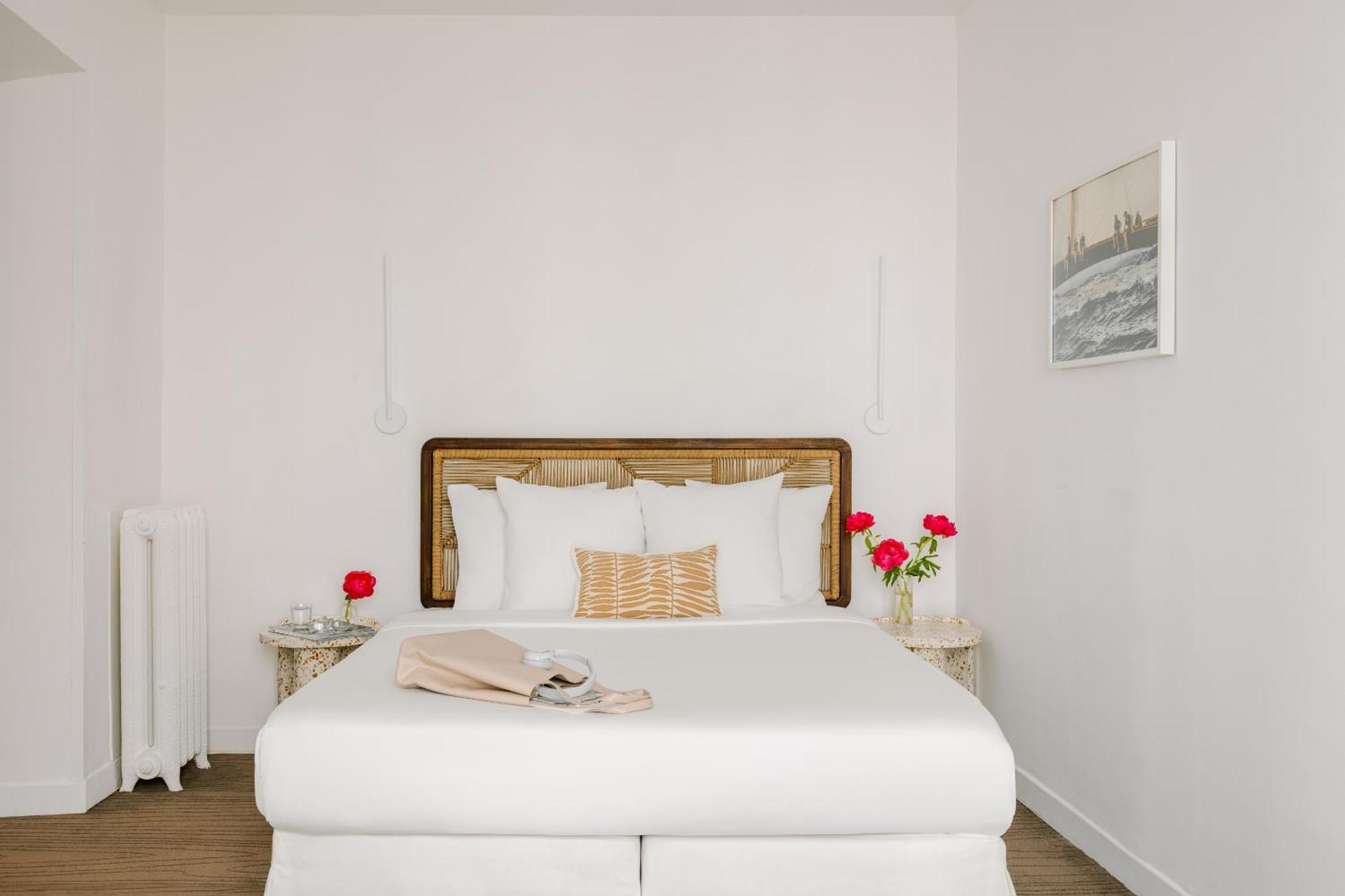 Yelo Lumiere Powered By Sonder Hotel คานส์ ภายนอก รูปภาพ